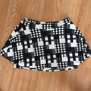 TCEC Abstract Plaid Skirt